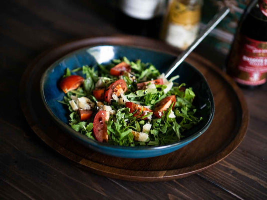 Rucola-Salat mit Tomaten und Parmesan