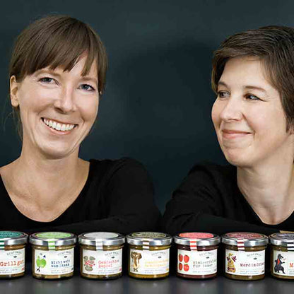 Eva Osterholz präsentiert ihr Sortiment.