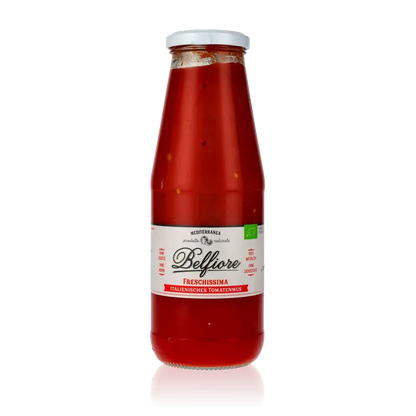 Flasche mit Tomatenmus, Etikett "Belfiore".