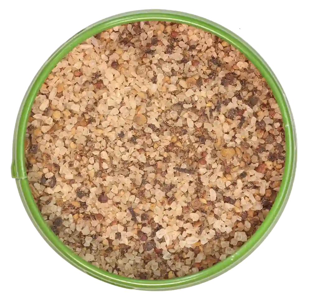 Altes Gewürzamt Blick auf die offene Gewürz-Dose mit Povre Rares