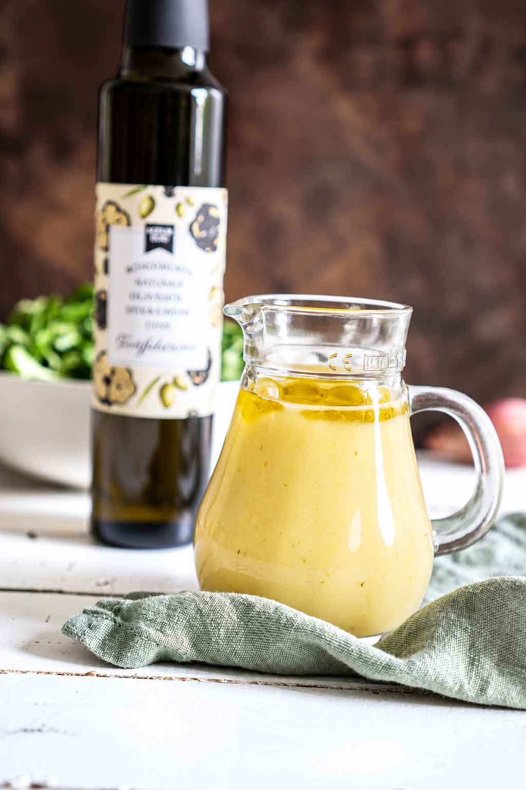 Dressingglas mit Kartoffel-Trüffel-Dressing