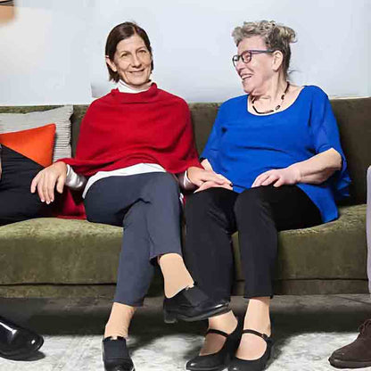 Die Mütter der PPura Gründer sitzen auf der Coach