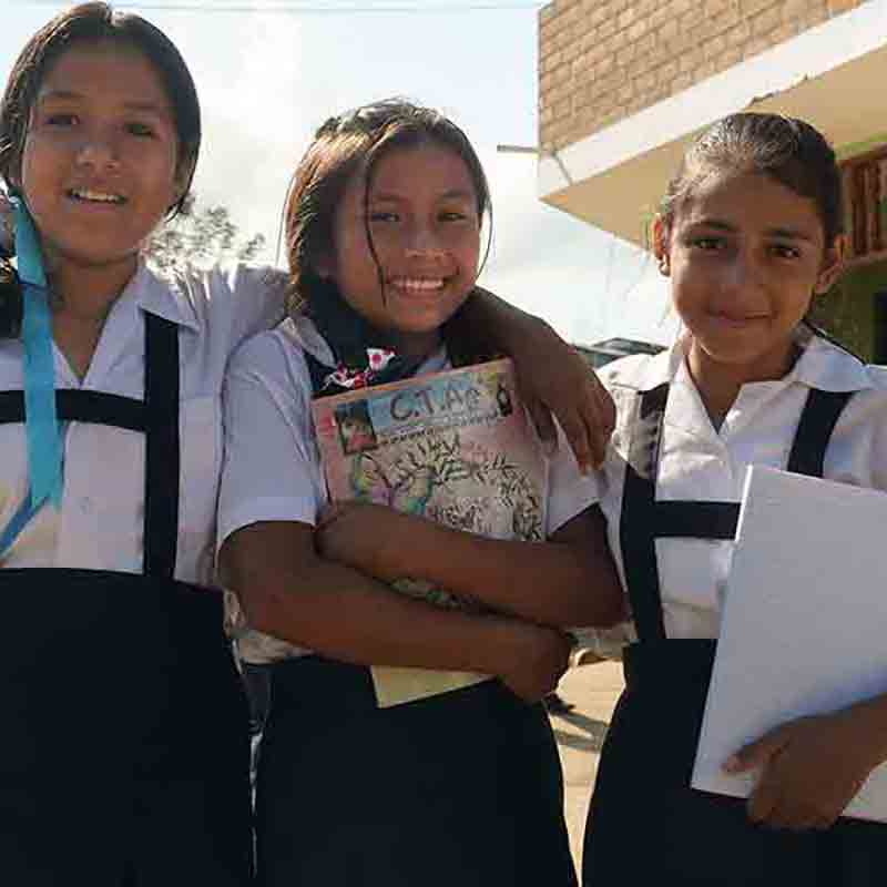 Schulkinder aus einer Kakao-Anbauregion – Zotter unterstützt faire Produktionsbedingungen und Bildung vor Ort.