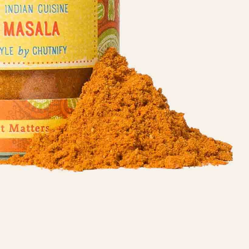 Gewürzpulver und Verpackung.